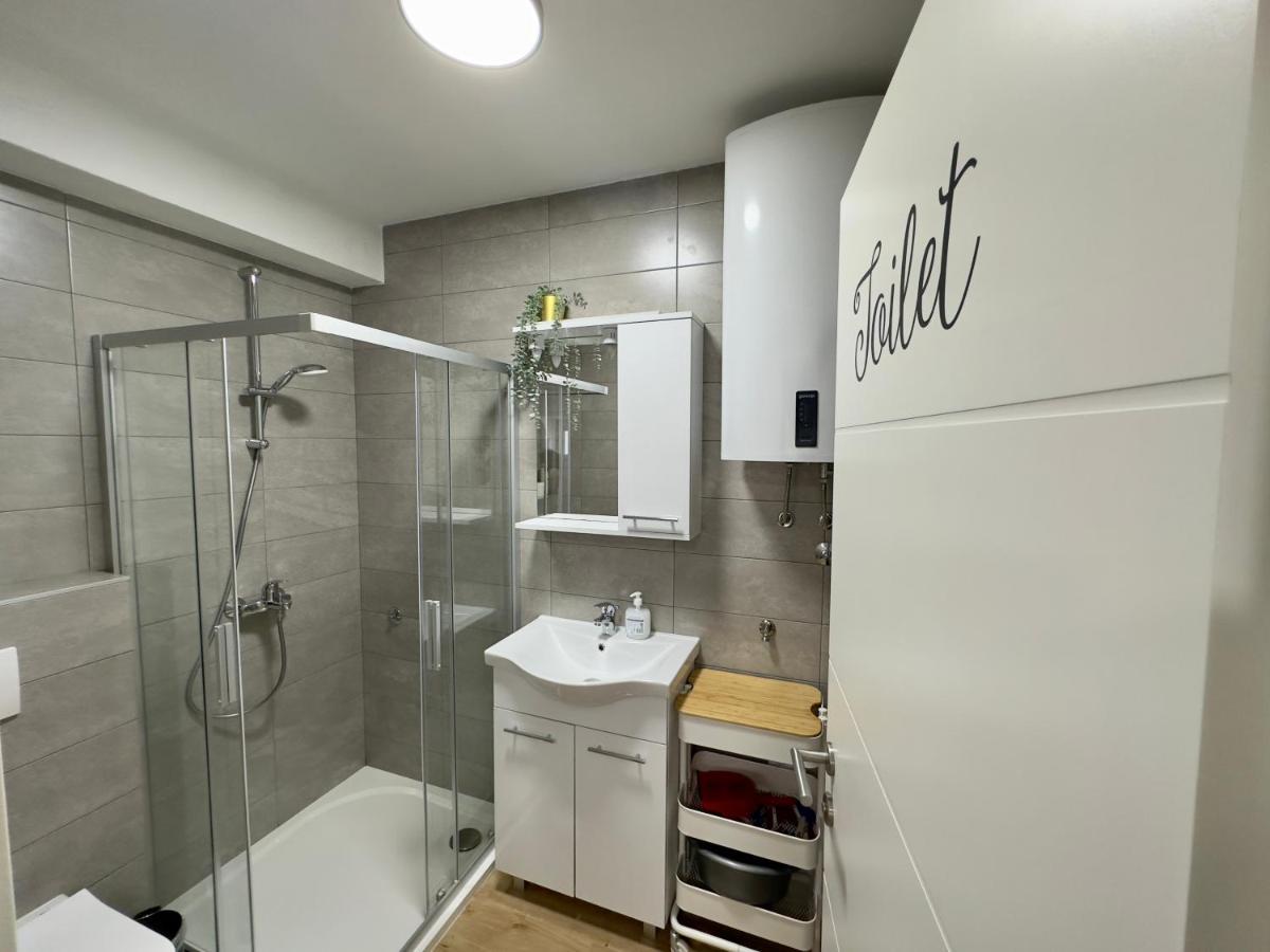 Matek Family & Studio Apartment Rovanjska Dış mekan fotoğraf
