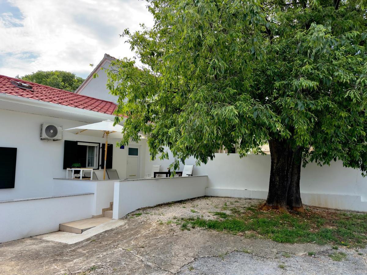 Matek Family & Studio Apartment Rovanjska Dış mekan fotoğraf