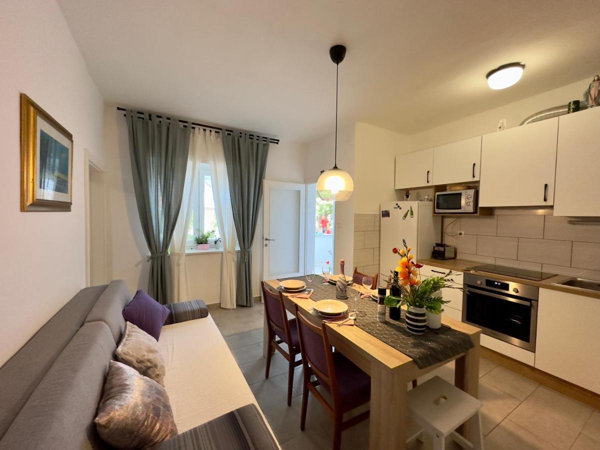 Matek Family & Studio Apartment Rovanjska Dış mekan fotoğraf