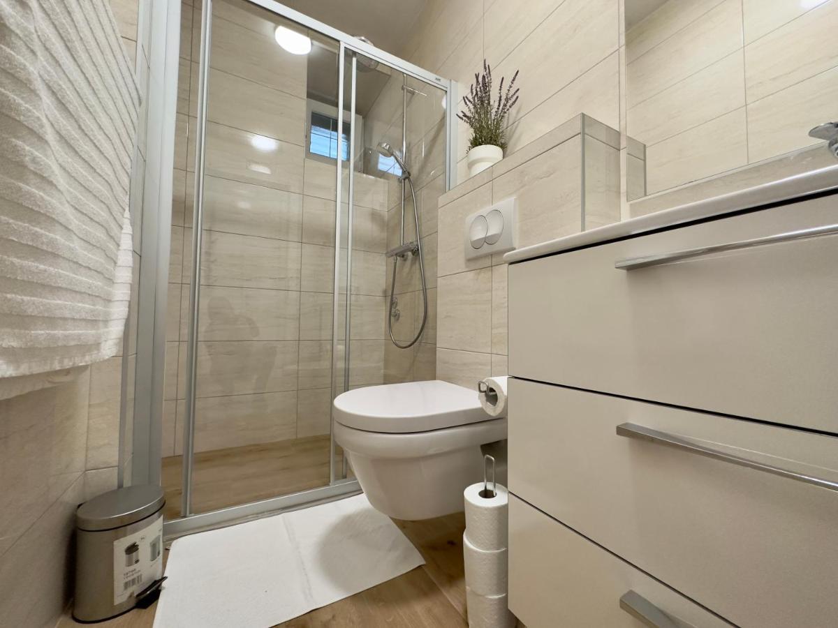 Matek Family & Studio Apartment Rovanjska Dış mekan fotoğraf