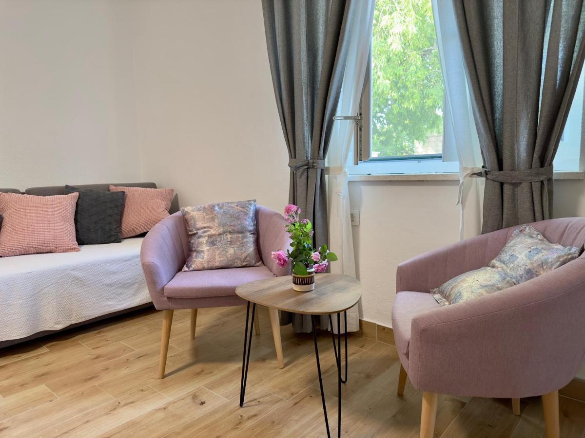 Matek Family & Studio Apartment Rovanjska Dış mekan fotoğraf